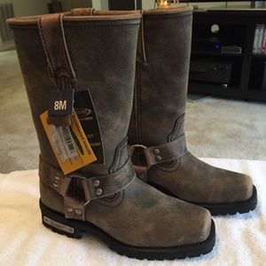 Women’s Xelement motorcycle boots size 8M